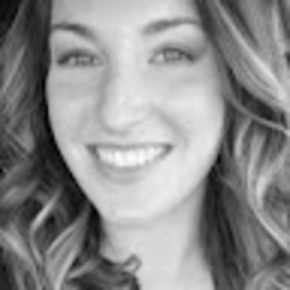 Meet your Posher, Alexandra - Picture 1 of 1